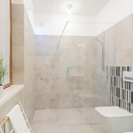 Dream View - Private By Rent