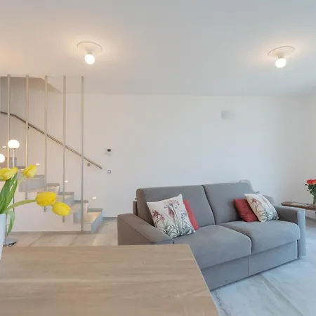 Dream View - Private By Rent Lejlighed Lezzeno