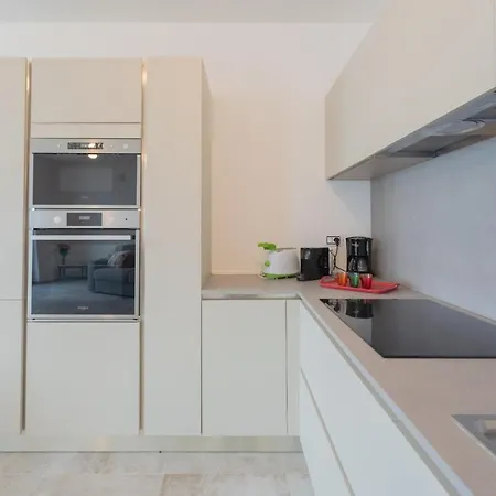 Dream View - Private By Rent Apartman