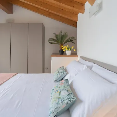 Dream View - Private By Rent Apartman