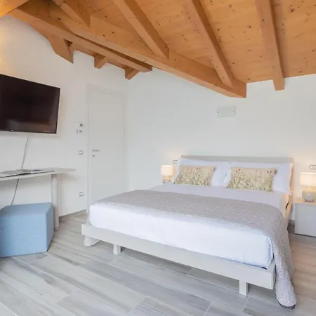 Dream View - Private By Rent Apartman